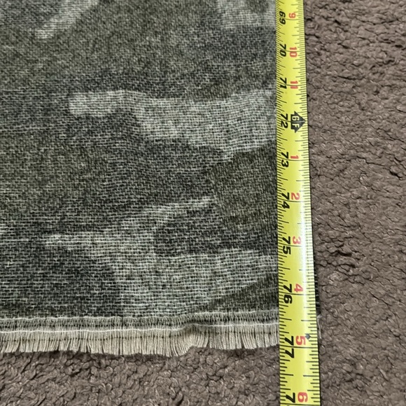 Large 77x28 Scarf/Wrap-Subtle Abstract Camo-Green/Gray-Raw Edge Fringe-Polyester - Picture 11 of 14